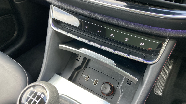 MG Hs 1.5 T-GDI Exclusive 5dr Petrol Hatchback